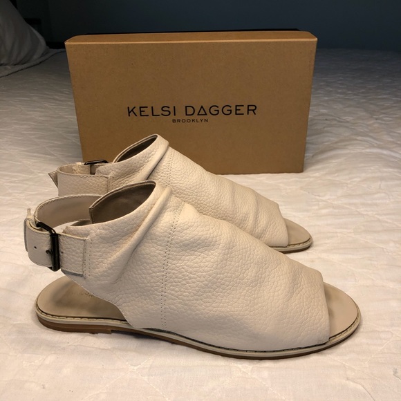 Kelsi Dagger  Bone leather sandal size 8 - Picture 2 of 6